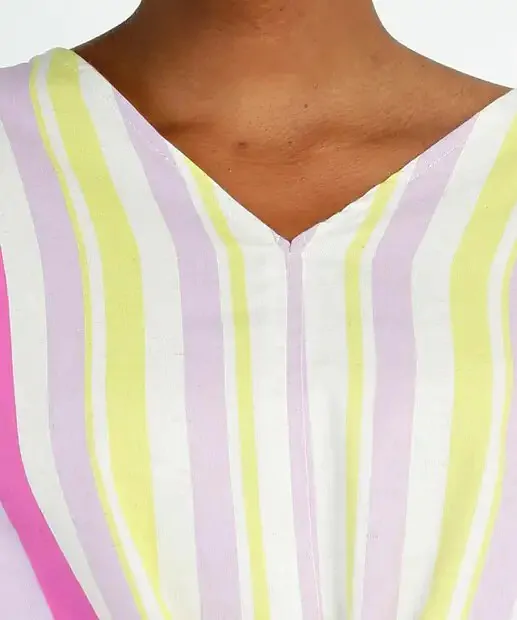 Blusa Feminina Listrada Amarração Manga 3/4 - Imagem 4