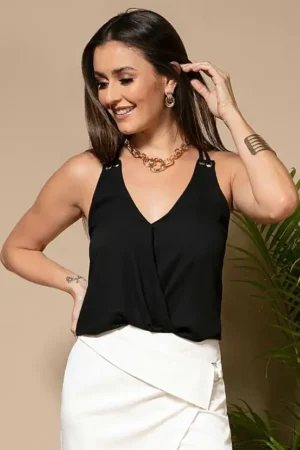 Blusa Preta com Transpasse Frontal