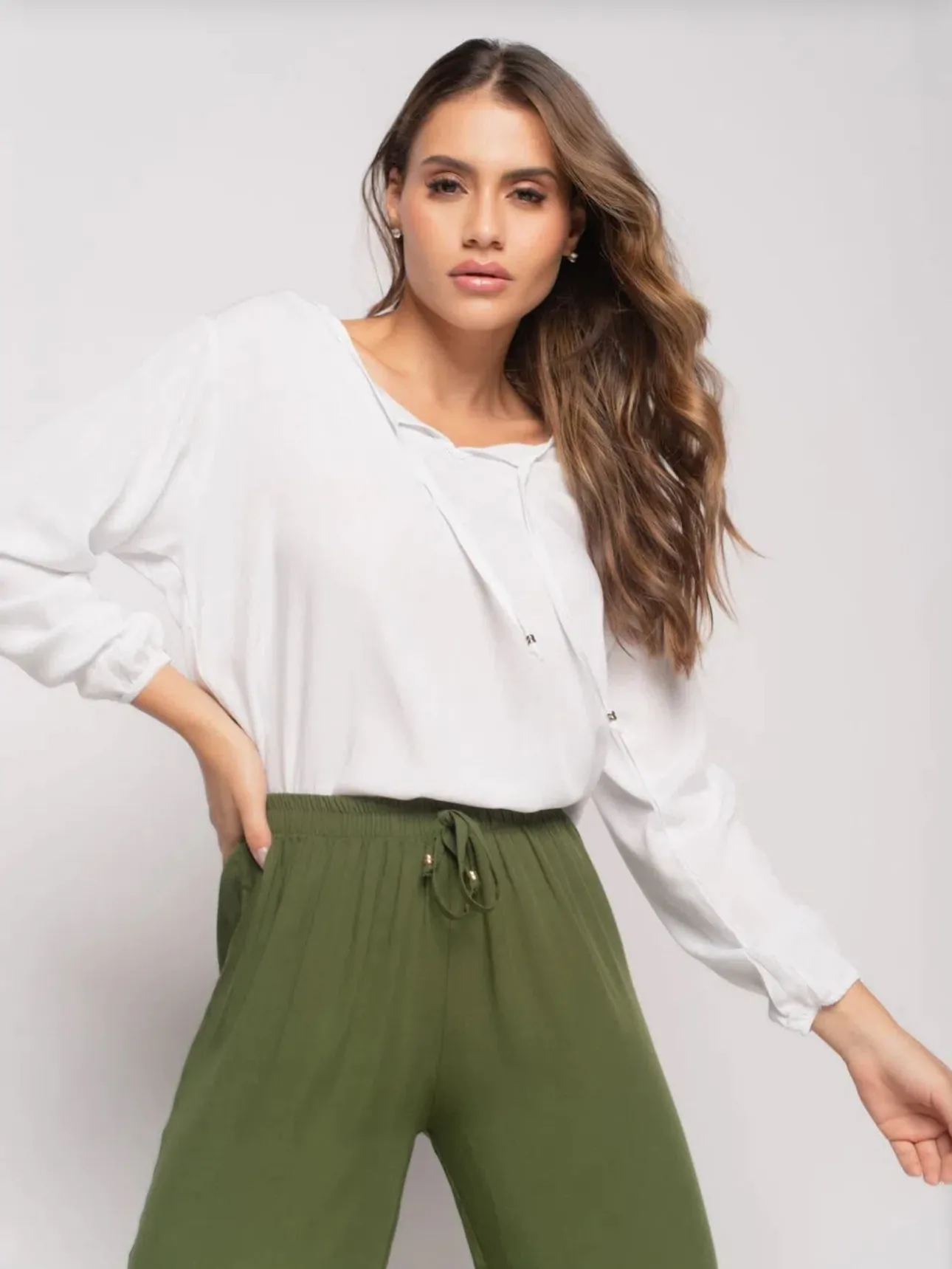 Blusa gola V manga longa Viscolinho Salvatore - Imagem 4